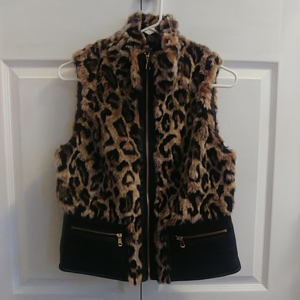 Faux Fur Leopard Print Vest